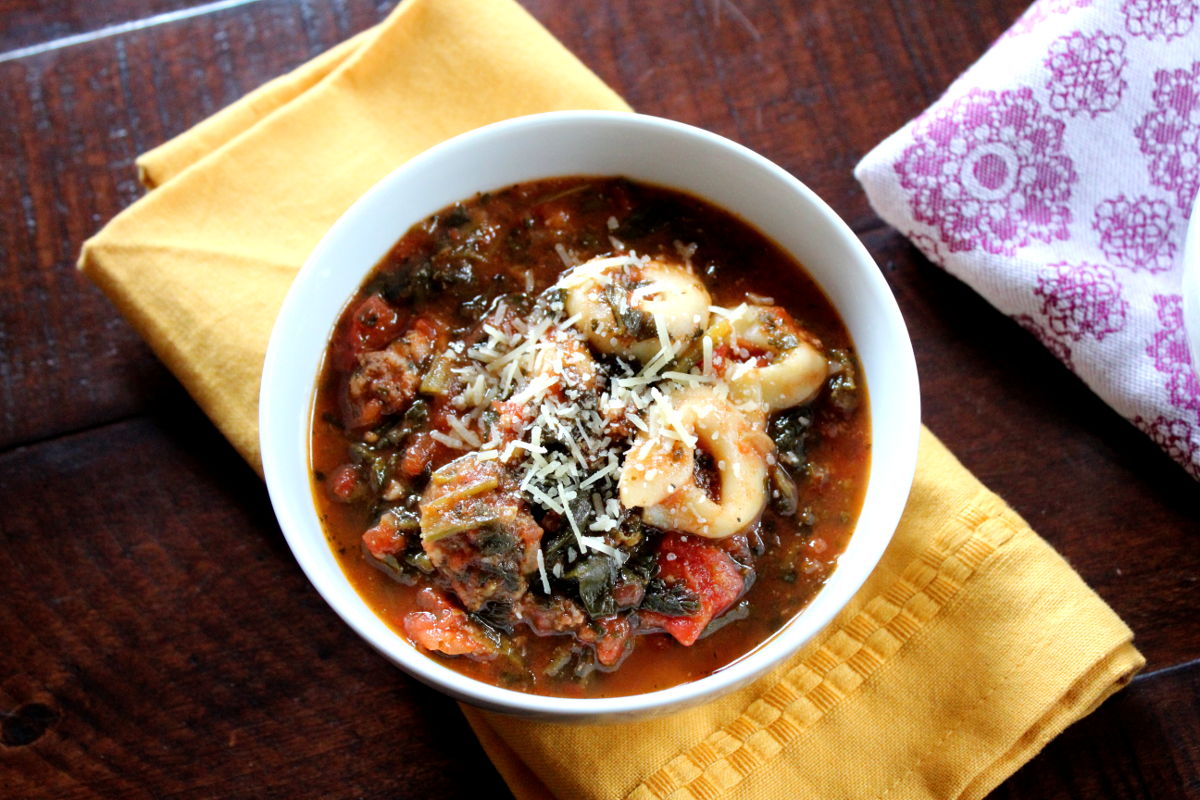 Easy Spinach and Tortellini Soup