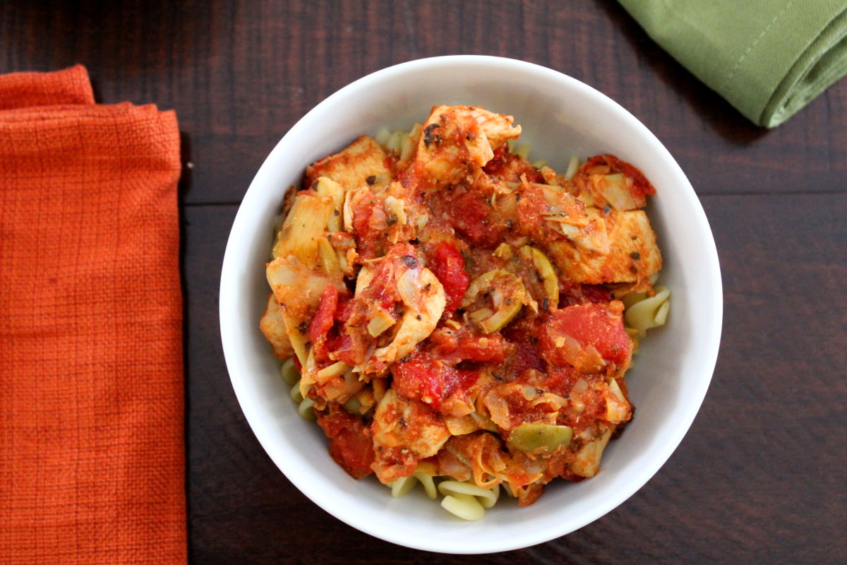 Mediterranean Chicken with Artichokes and Peppers